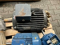 Partij elektromotor - afbeelding 11 van  12