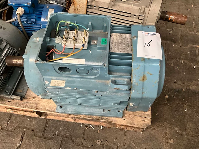 Partij elektromotor - afbeelding 3 van  10
