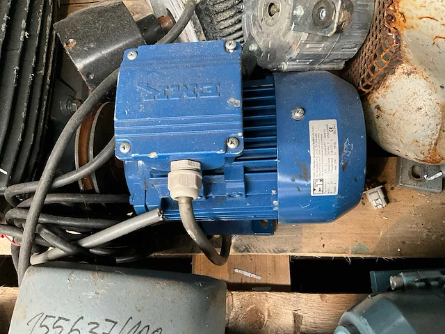 Partij elektromotor - afbeelding 9 van  10