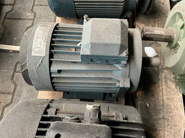 Partij elektromotor - afbeelding 9 van  10