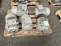 Partij elektromotor - afbeelding 1 van  11