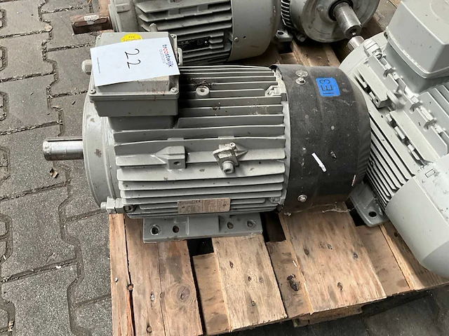 Partij elektromotor - afbeelding 4 van  11