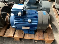 Partij elektromotor - afbeelding 2 van  8