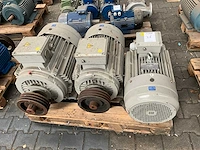 Partij elektromotor - afbeelding 1 van  7