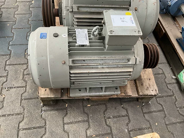 Partij elektromotor - afbeelding 2 van  7