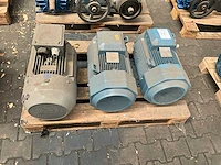 Partij elektromotor - afbeelding 1 van  7