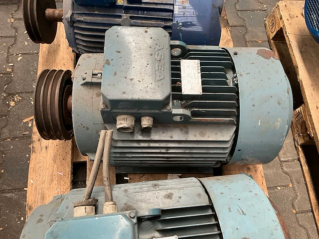 Partij elektromotor - afbeelding 4 van  7