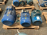 Partij elektromotor - afbeelding 1 van  7