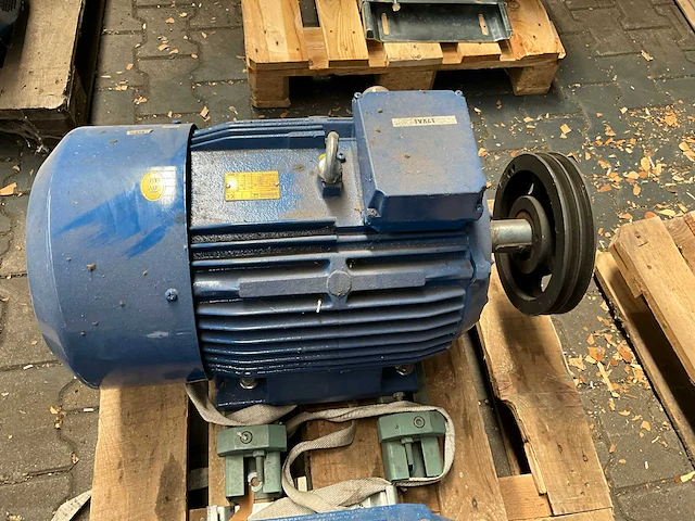 Partij elektromotor - afbeelding 6 van  7