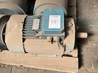 Partij elektromotor - afbeelding 2 van  9