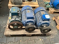 Partij elektromotor - afbeelding 1 van  7