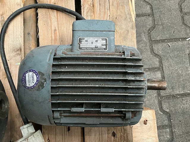 Partij elektromotor - afbeelding 3 van  9
