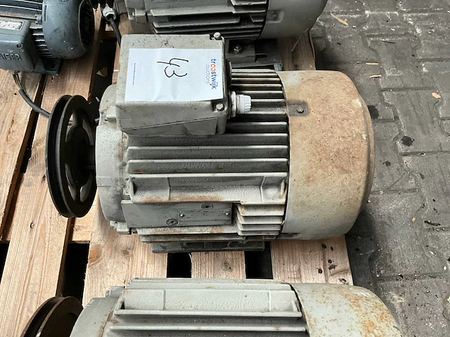 Partij elektromotor - afbeelding 6 van  9