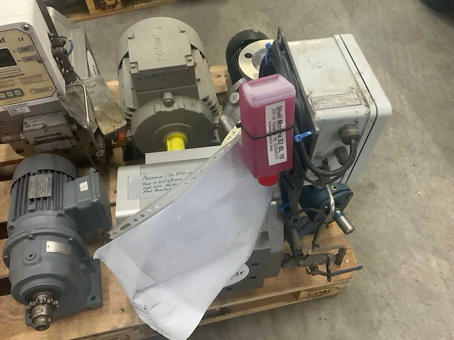 Partij elektromotoren en pomp onderdelen o.a. rotor, ksb en instromet - afbeelding 19 van  34