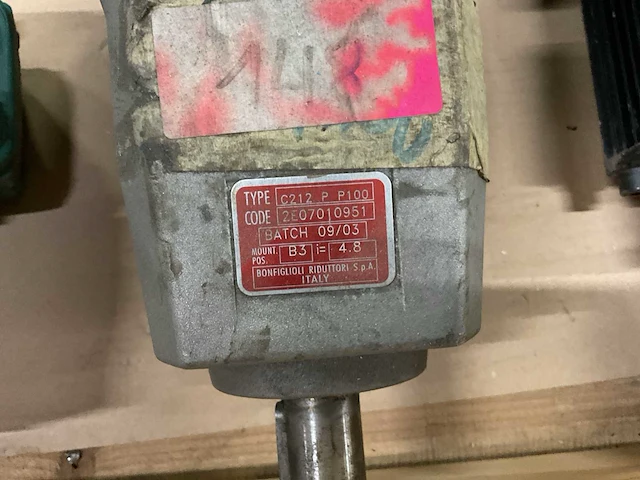 Partij elektromotoren en toebehoren - afbeelding 12 van  12