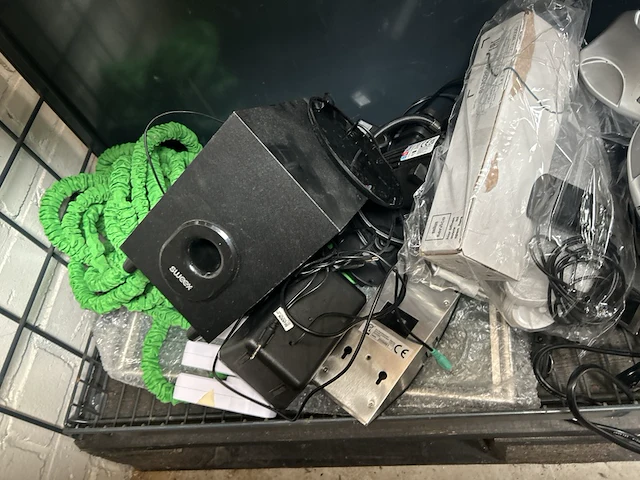 Partij elektronica en huishoudelijke apparaten w.o. all ride, sweex, braun - afbeelding 3 van  6