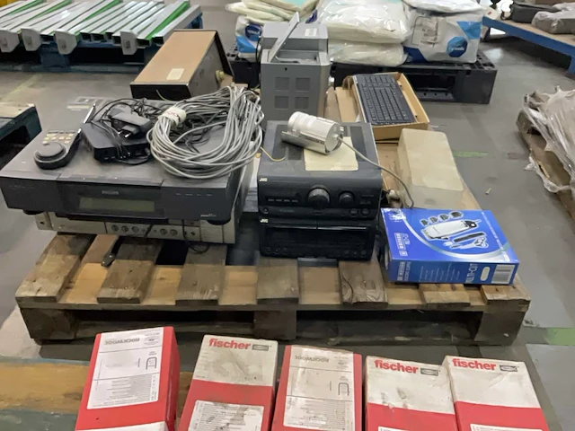Partij elektronica - afbeelding 5 van  5