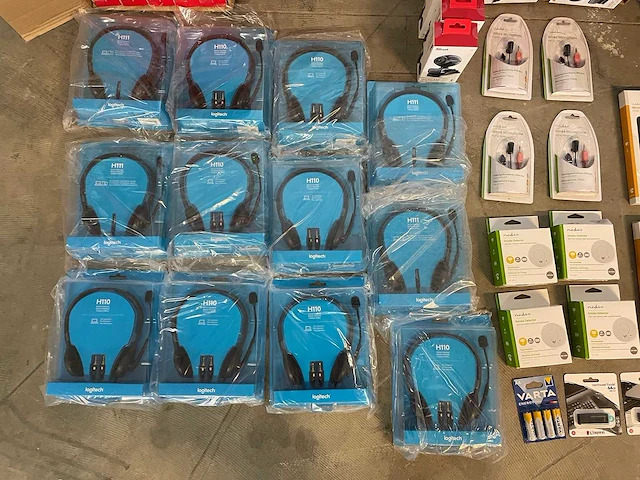 Partij elektronica - afbeelding 10 van  17