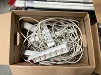 Partij elektronica - afbeelding 2 van  7