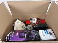 Partij elektronica - afbeelding 2 van  2