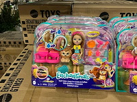 Partij enchantimals stylin salon playsets (102x) - afbeelding 2 van  5