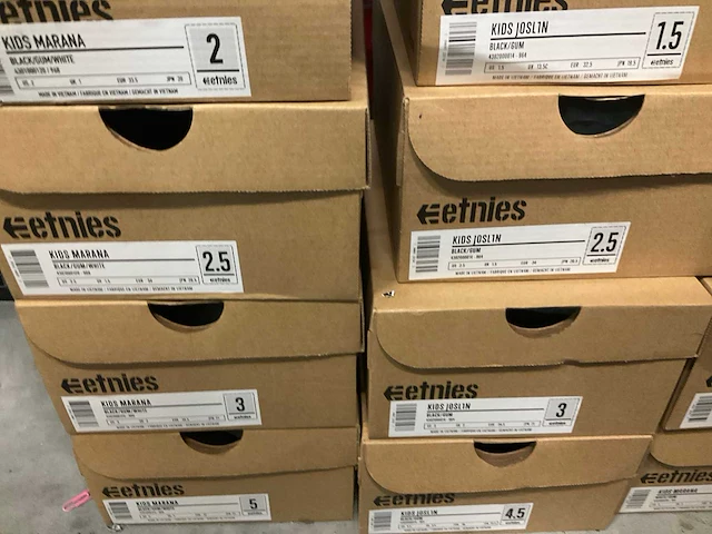 Partij etnies kinderschoenen (21x) - afbeelding 8 van  9