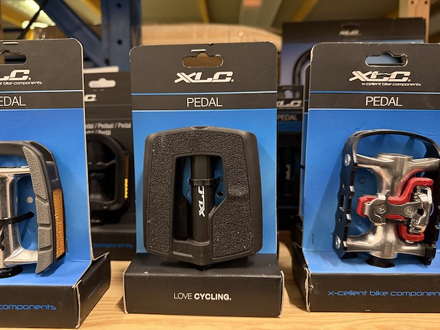 Partij fiets artikelen ca. 34x w.o. fietspedalen, xlc - afbeelding 7 van  10