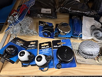 Partij fiets artikelen ca. 48x w.o. fietslampen, fietstassen, spiegels, w.o. basil, bobike, newlooxs, xlc - afbeelding 6 van  19