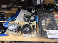 Partij fiets artikelen ca. 48x w.o. fietslampen, fietstassen, spiegels, w.o. basil, bobike, newlooxs, xlc - afbeelding 7 van  19
