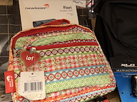 Partij fiets artikelen ca. 48x w.o. fietslampen, fietstassen, spiegels, w.o. basil, bobike, newlooxs, xlc - afbeelding 19 van  19