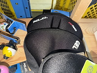 Partij fiets artikelen ca. 52x w.o. fietslampen, fietsbellen, grepen, w.o. xlc, urban iki, union - afbeelding 2 van  17