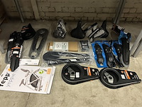 Partij fiets artikelen en onderdelen ca. 20x w.o. axa, basil, yepp, xlc - afbeelding 1 van  12