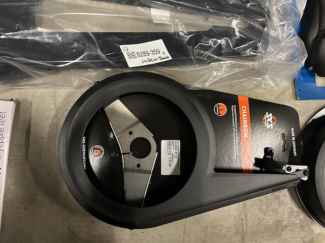 Partij fiets artikelen en onderdelen ca. 20x w.o. axa, basil, yepp, xlc - afbeelding 11 van  12