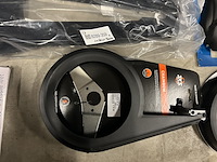 Partij fiets artikelen en onderdelen ca. 20x w.o. axa, basil, yepp, xlc - afbeelding 11 van  12