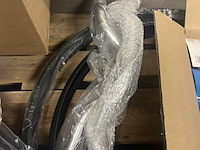 Partij fiets artikelen en onderdelen w.o. axa, schwalbe, xlc - afbeelding 3 van  8