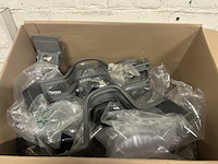 Partij fiets artikelen en onderdelen w.o. axa, schwalbe, xlc - afbeelding 5 van  8