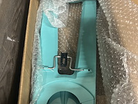 Partij fiets artikelen en onderdelen w.o. axa, schwalbe, xlc - afbeelding 6 van  8