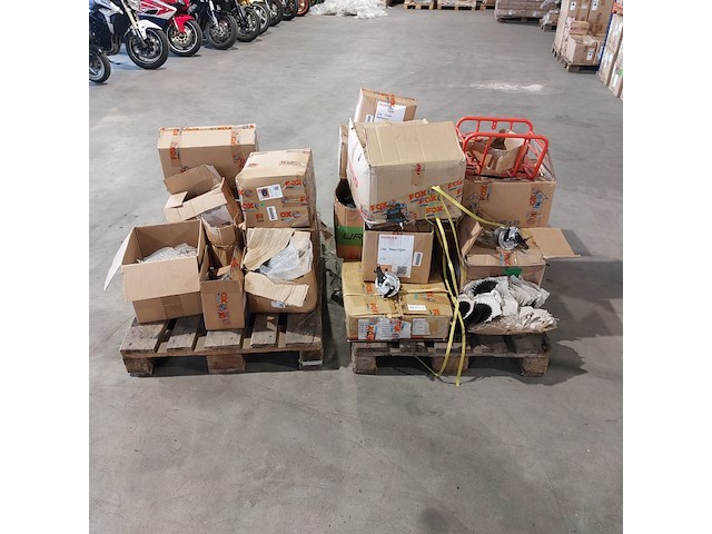 Partij fiets onderdelen, o.a. shimano, sturmey archer - afbeelding 1 van  9