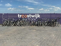 Partij fietsen (33x) - afbeelding 1 van  10