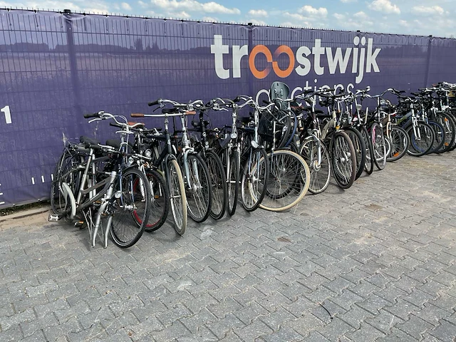 Partij fietsen (33x) - afbeelding 4 van  10