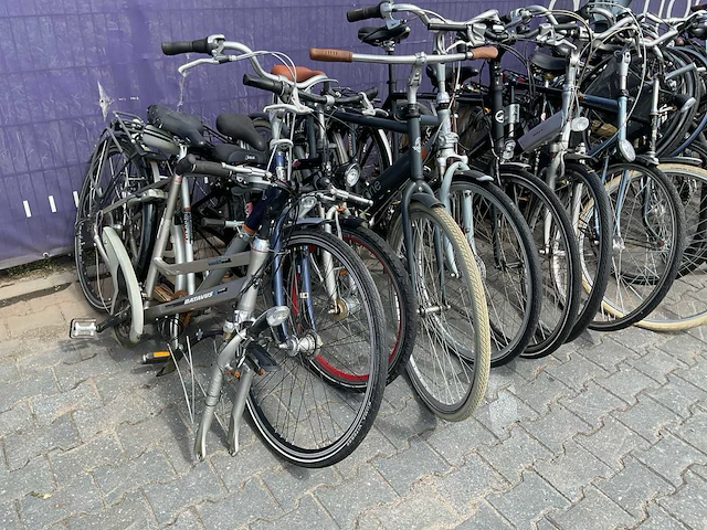 Partij fietsen (33x) - afbeelding 5 van  10