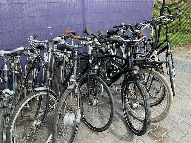 Partij fietsen (33x) - afbeelding 10 van  10
