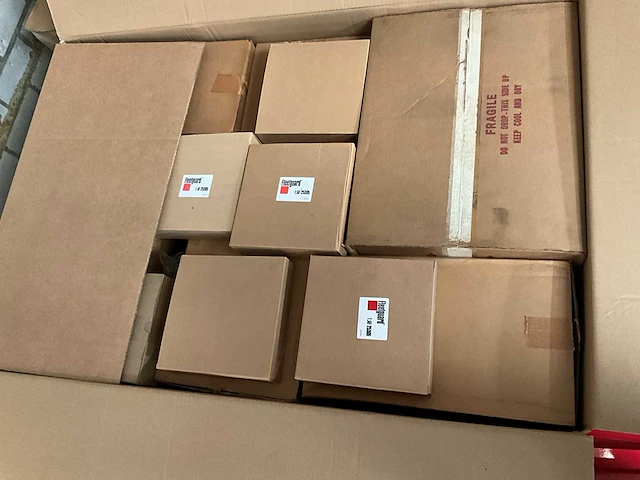 Partij filters o.a. fleetguard en mann diverse soorten (21 pallets) - afbeelding 19 van  21