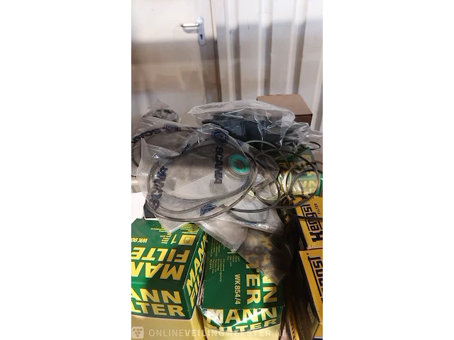Partij filters o.a. hengst, mann filter - afbeelding 5 van  17