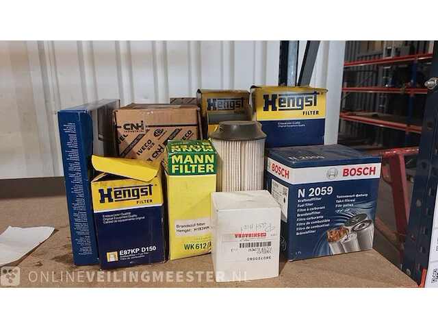 Partij filters o.a. hengst, mann filter - afbeelding 10 van  17