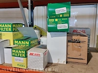 Partij filters o.a. hengst, mann filter - afbeelding 17 van  17