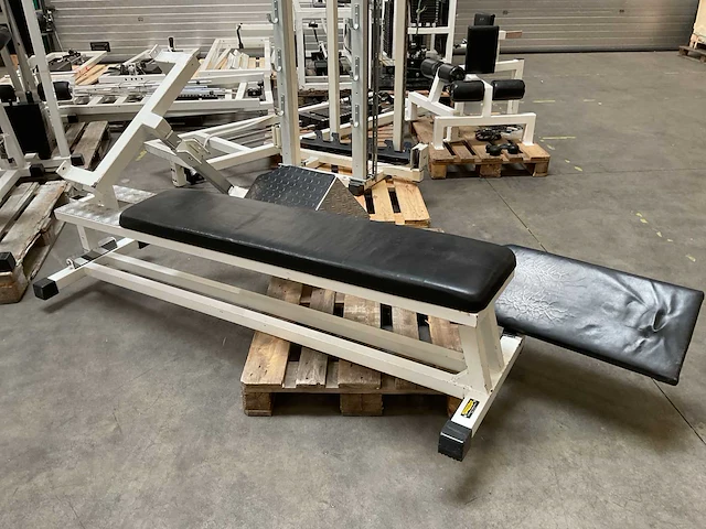 Partij fitness apparaten en toebehoren - afbeelding 2 van  11