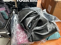 Partij fitness artikelen w.o. yoga ballen - afbeelding 7 van  8