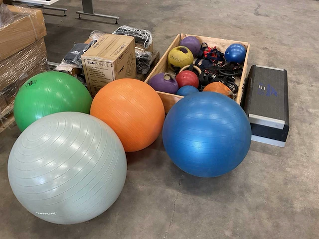 Partij fitness toebehoren - afbeelding 1 van  10