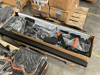 Partij fitness(apparaten), toebehoren en onderdelen, 12 pallets - afbeelding 9 van  14